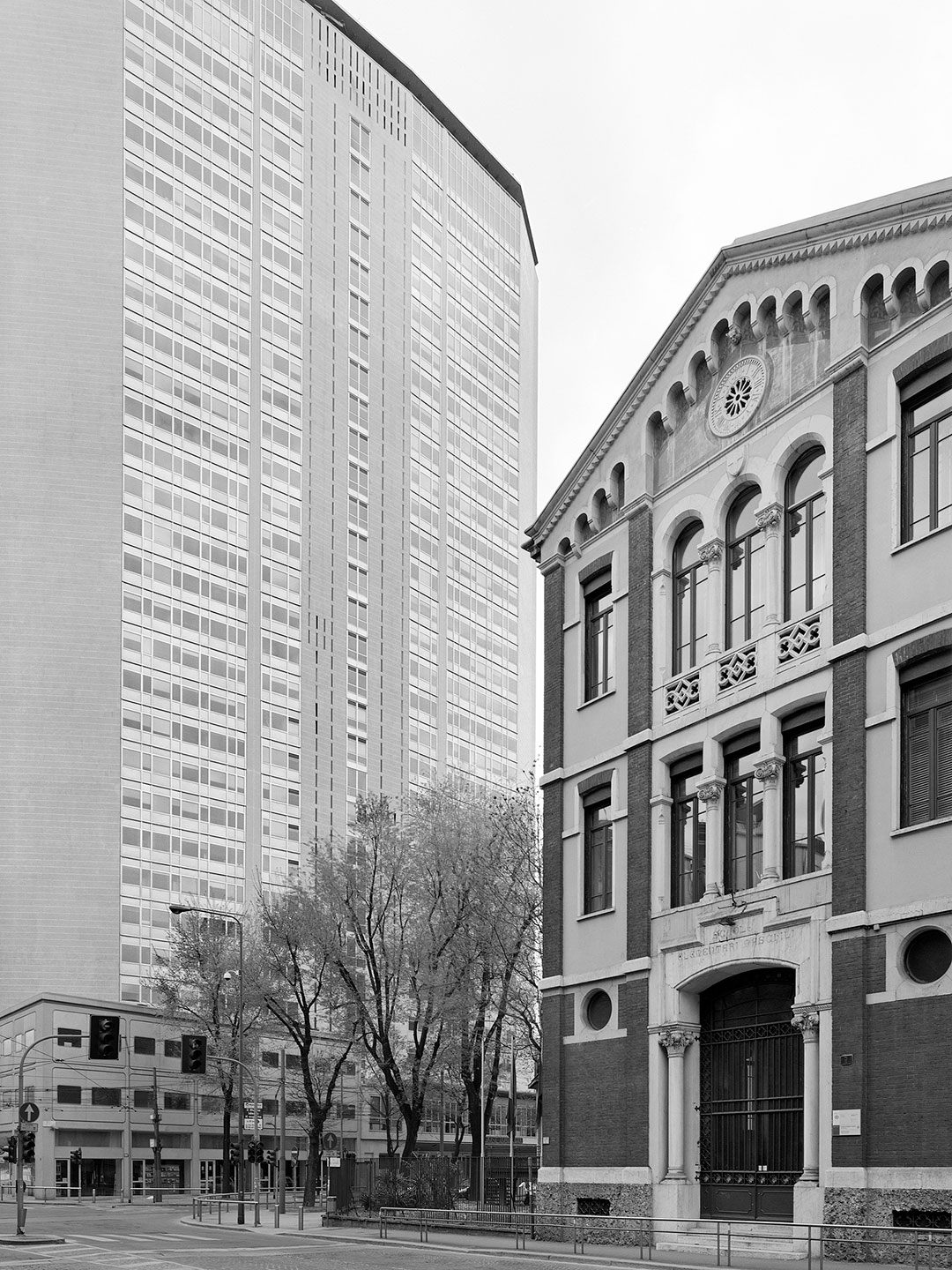 corvino + multari - atlante dell'architettura contemporanea - grattacielo pirelli